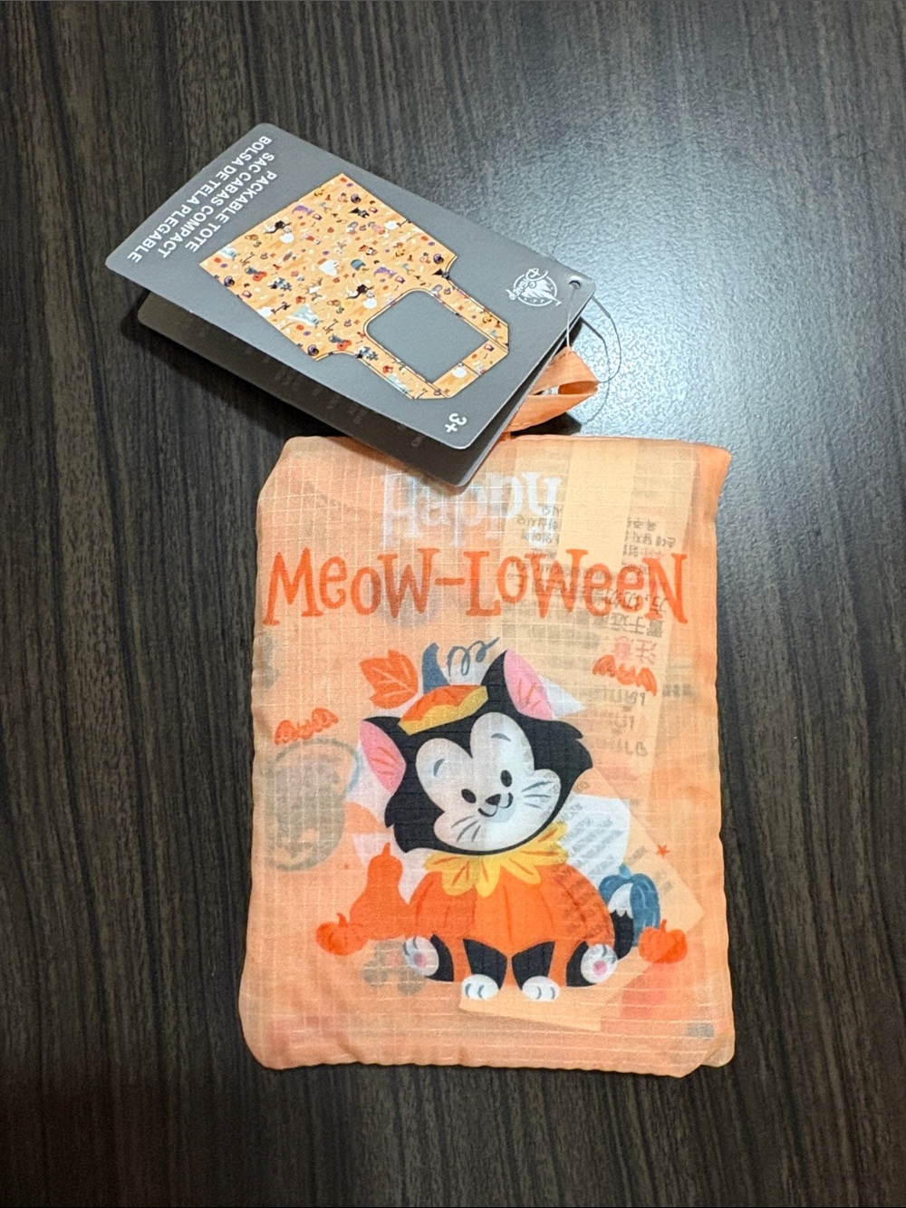2026 Walt Disney World Parks Exclusive Cats & Dogs Halloween theme reusable tote
